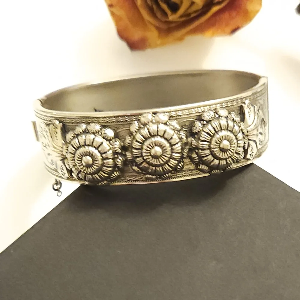 Vintage Silver Scroll & Floral Repousse Etched Hinged Bracelet Statement Piece